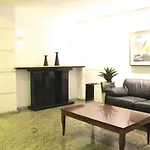 Apartamento Edifício Frente Mar 3 Dormitórios