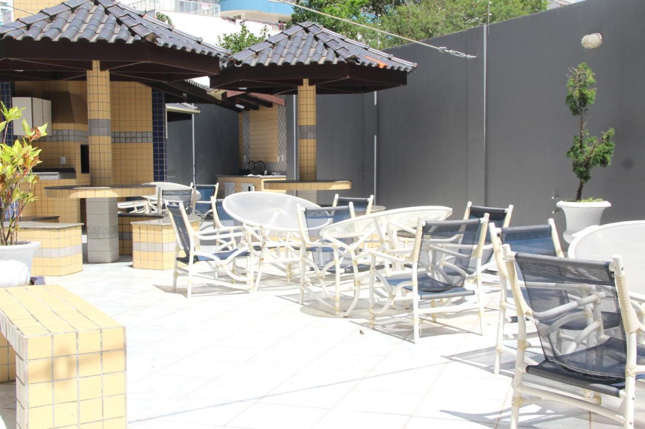 Apartamento Edificio Frente Mar 3 Dormitorios Apartamento