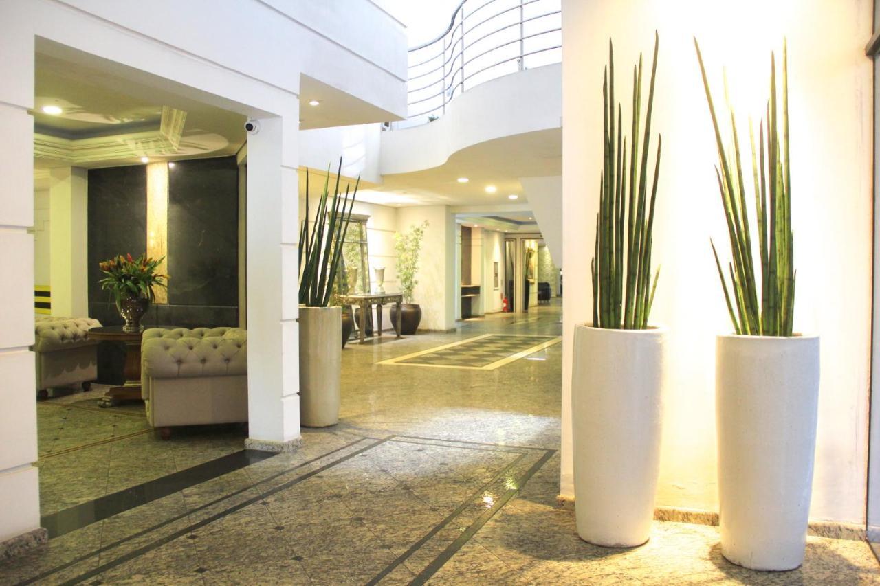 Apartamento Edificio Frente Mar 3 Dormitorios Apartamento *
